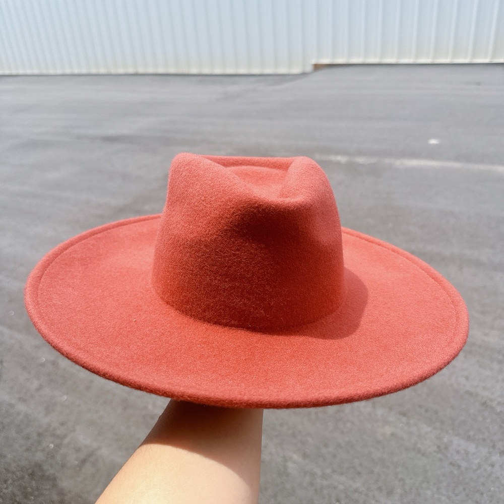 Universal Thread Women's 100% Wool 3.5” Wide Brim Fedora Cowboy Hat Red - NEW - Picture 2 of 4